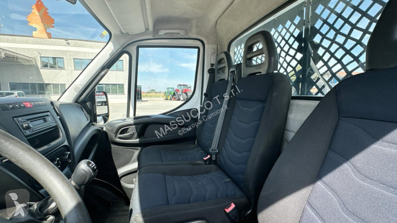 Camión Iveco DAILY 35-140 4x2