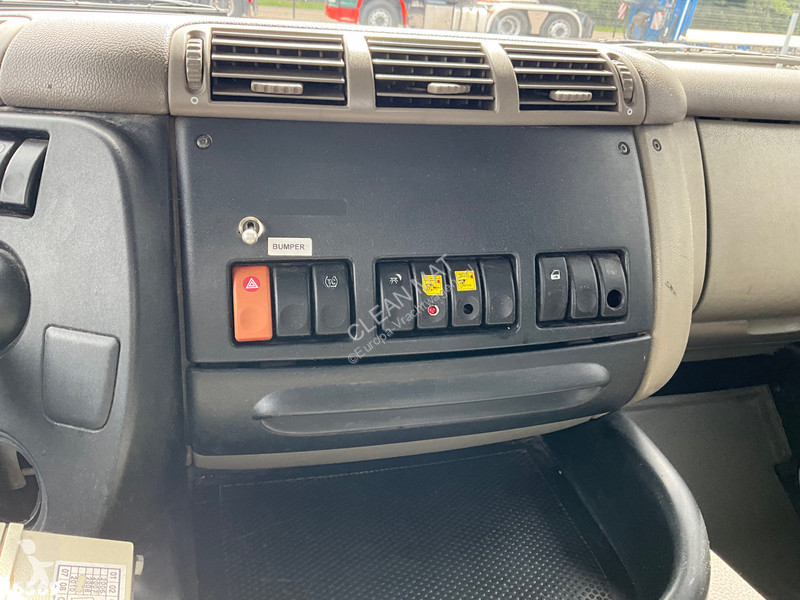 Camión DAF 85 CF 360 6x4 Manual VDL 20 Ton...