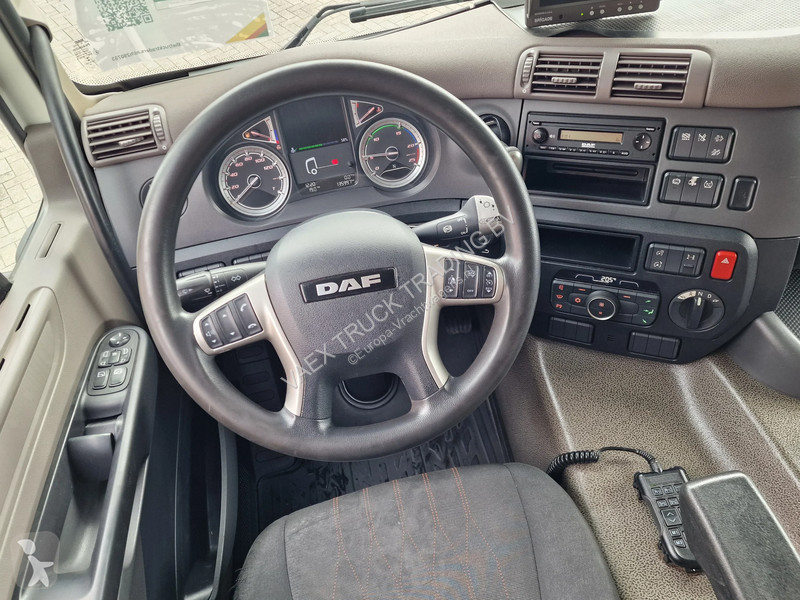 Вантажівка DAF 300 4x2 - Box - Low KM - Full...