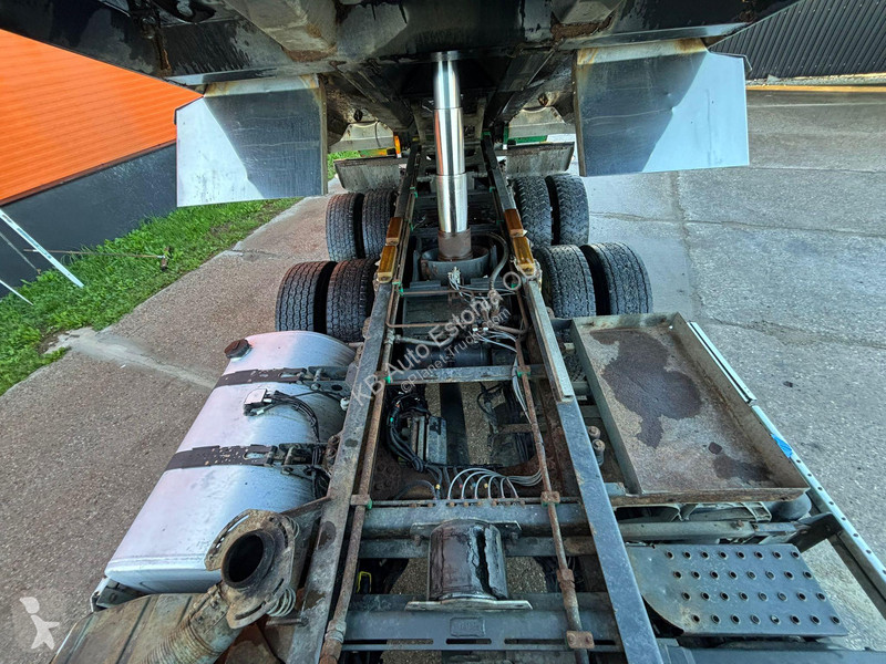 Camión Volvo 540 6x4 RETARDER / BOX L=4643 mm