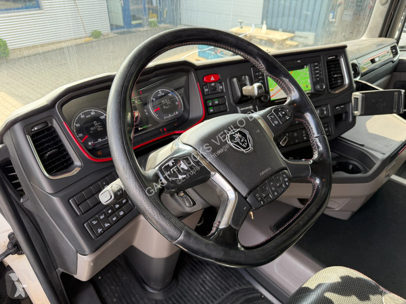 Camión Scania 650 V8 6x2*4 etarder Full Air...