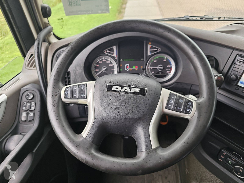 Camión DAF 480 6x2*4