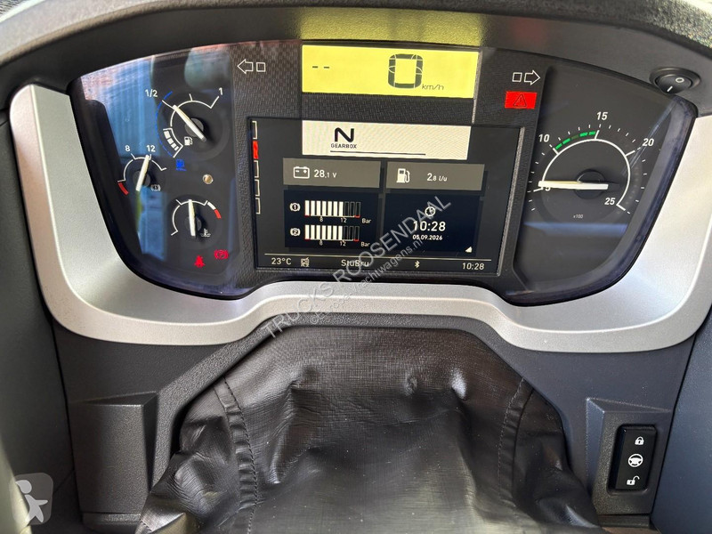 Camión Renault T 380 + 19t + lift + euro 6