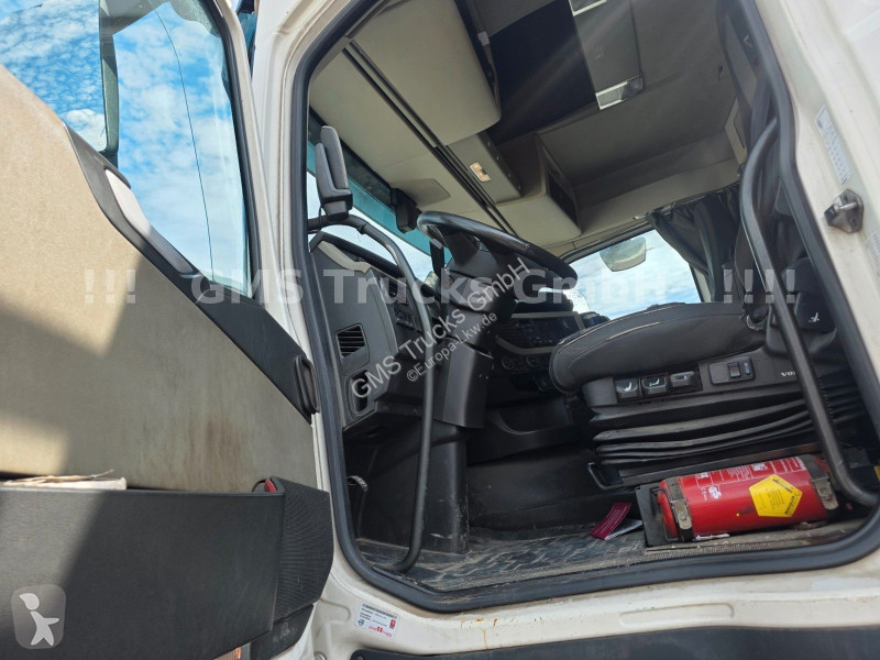 Camión Volvo 500 / 6X4 / EEV / 18m Atlas Kran