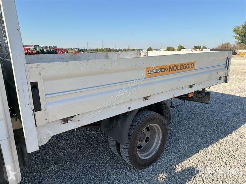 Furgoneta Iveco 35C17 Crew Cab Flatbed Truck