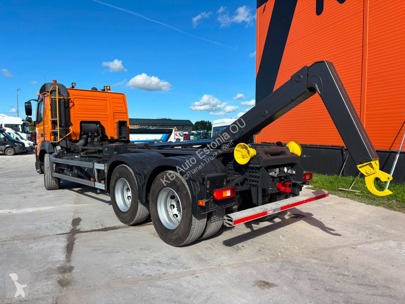 Camión Volvo FMX 6x4 HIAB XR 21 ton / L=5900 mm