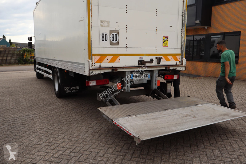 Kamion Renault D * EURO6 * 4X2 *