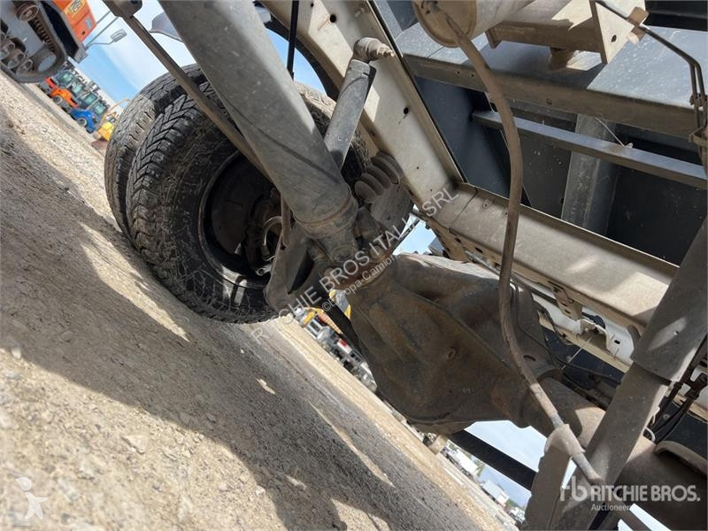 Camión Ford 350-130 S/A Dump Truck