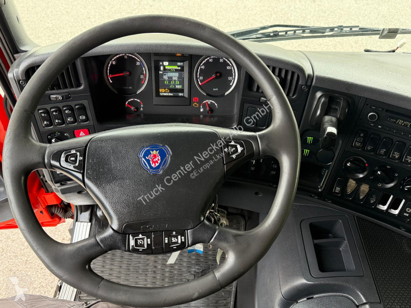 Camión Scania P400 TK-Kühlkoffer Mitsubishi...