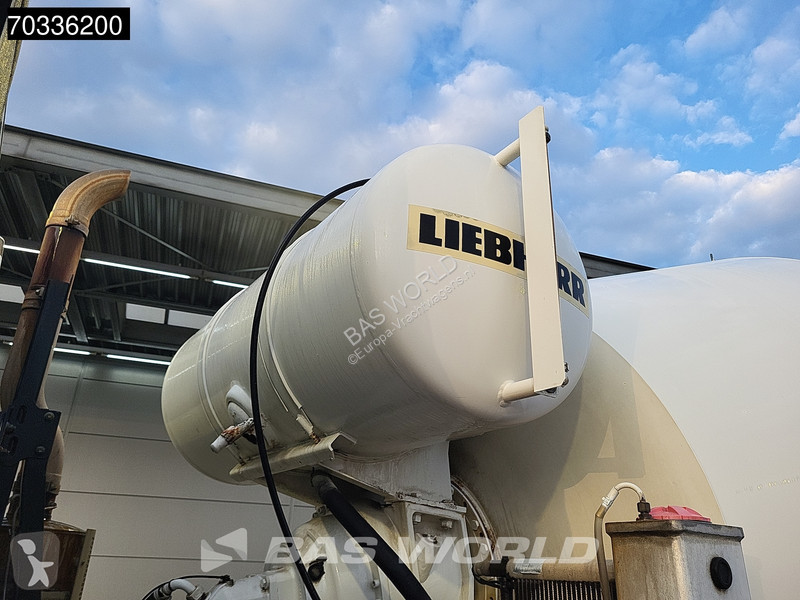 Camión MAN 32.420  8X4 Liebherr 9m3 Mixer Full...