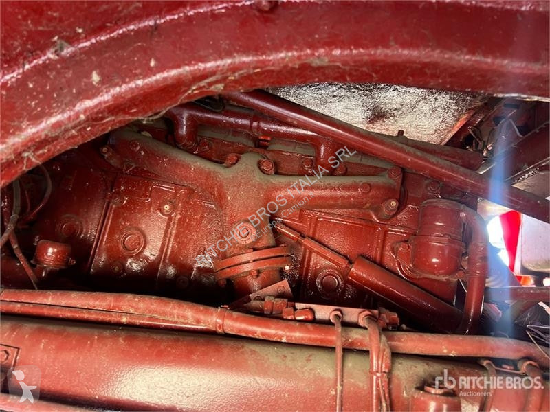 Camión Astra 1 T/A Dump Truck (Inoperable)