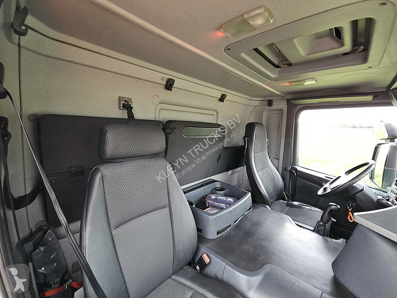 Camión Scania 360 6x2*4