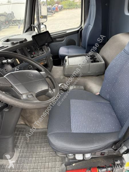 Teherautó Volvo 400