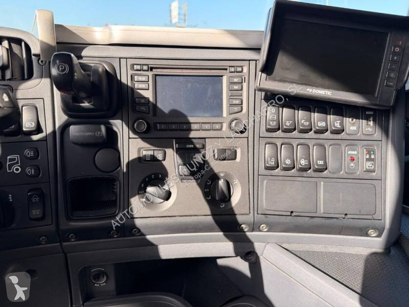Camion Scania 490