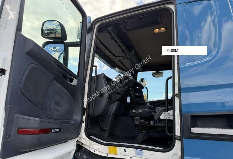 Camión Scania Multilift XR26Z65-P-IT2B