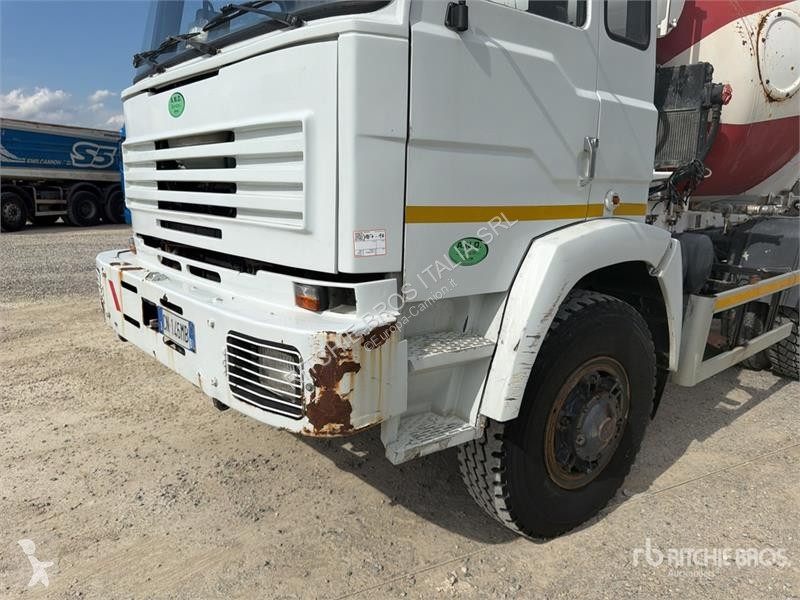 Camion Astra 1 4x2 Mixer Truck