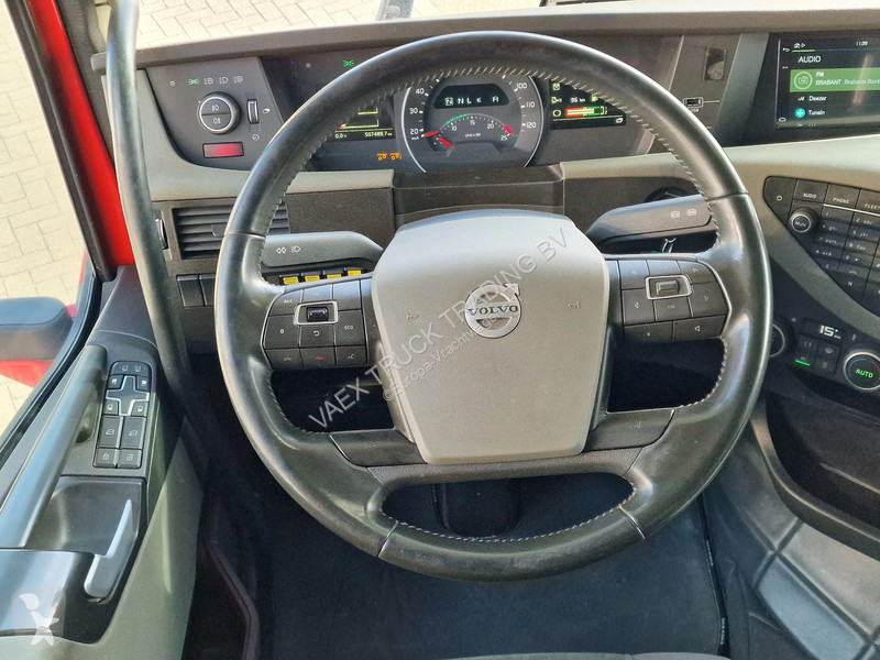 Teherautó Volvo 13500 6x2 - Livestock 4 deck...