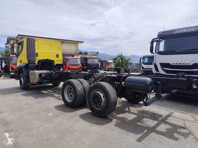Camion Iveco 260 S 46
