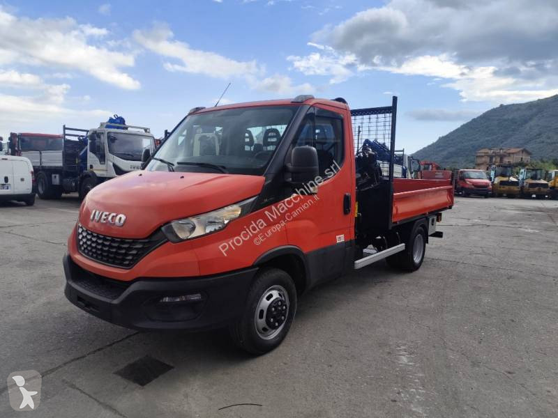 Véhicule utilitaire Iveco 35C14