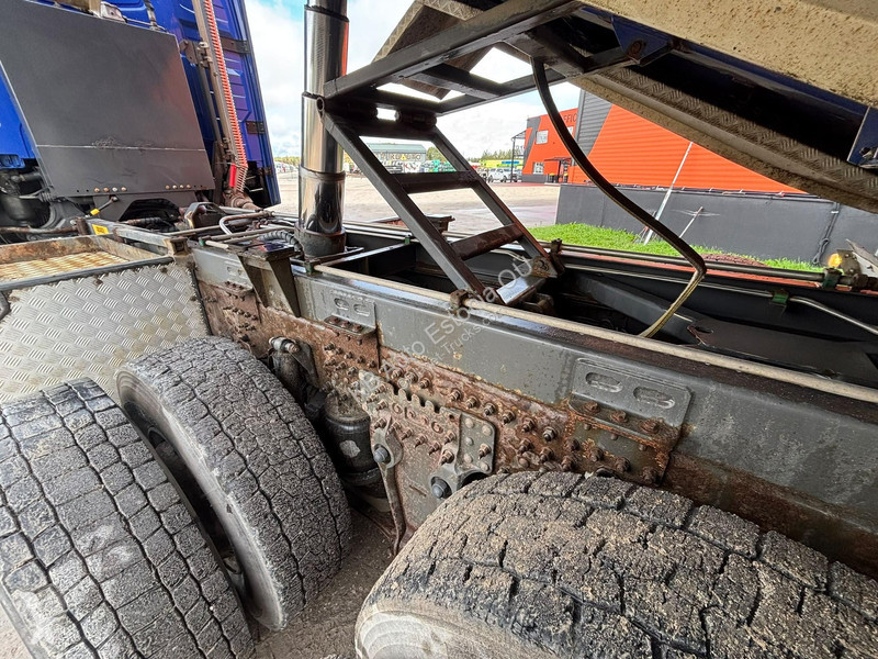 Camion Volvo 650 6x4 RETARDER / TANDEM AXLE...