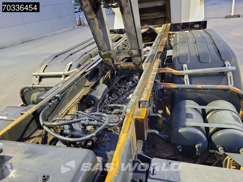Iveco 330 6X4 13m3 tipper Steel suspension...