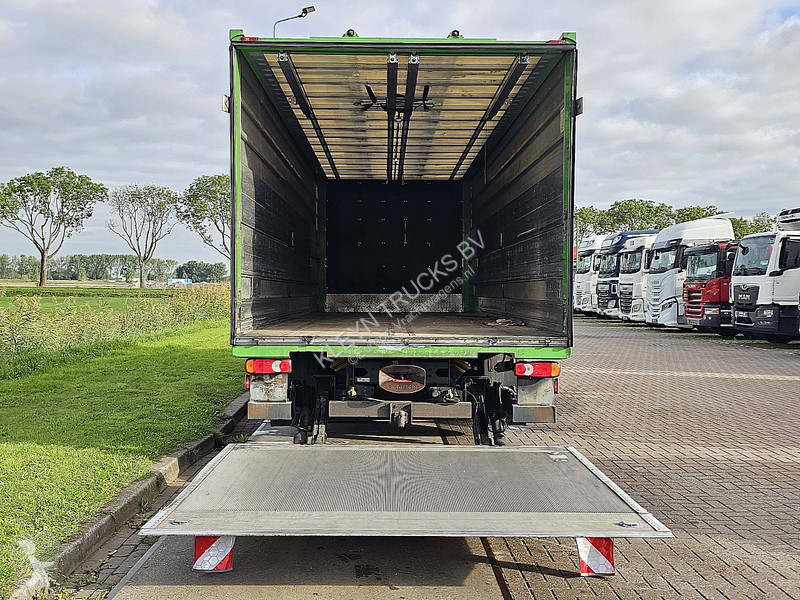 Camião Scania 320 getraenke