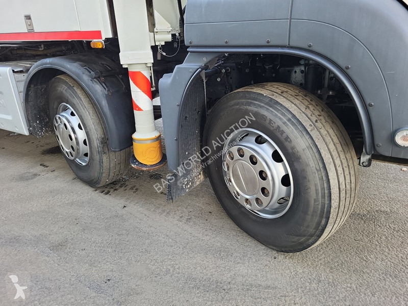 Camion MAN 41.460
