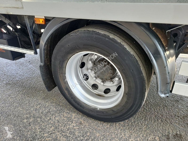 Camião Volvo 280