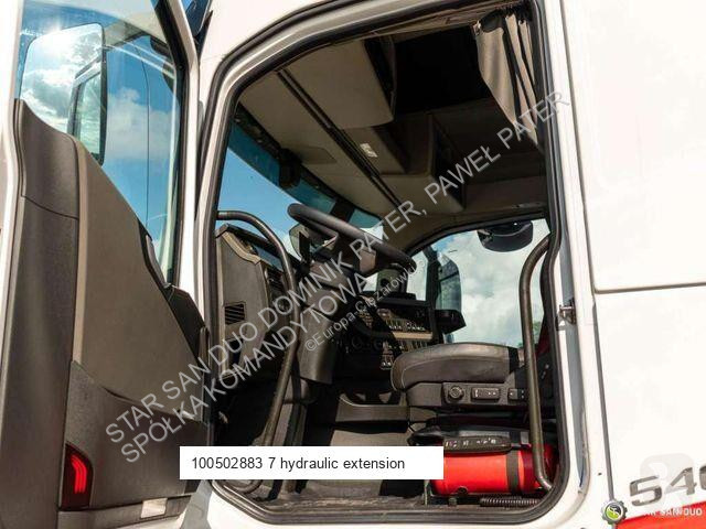 Camion Volvo PK 27002
