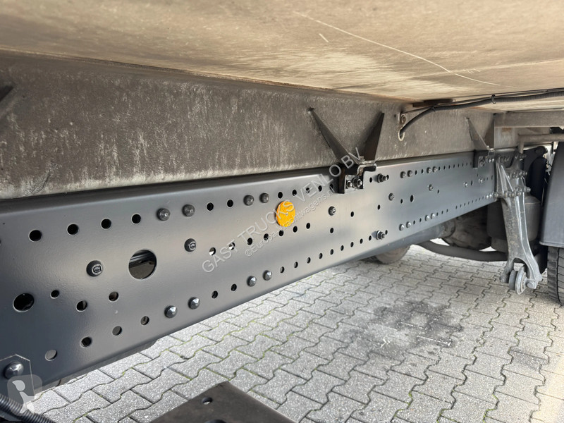Camion Mercedes 1824 Carrier Xarios 600 /...