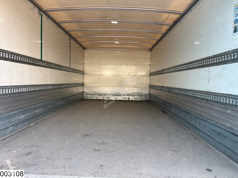Грузовик Renault D 10 210 EURO 6, Palfinger