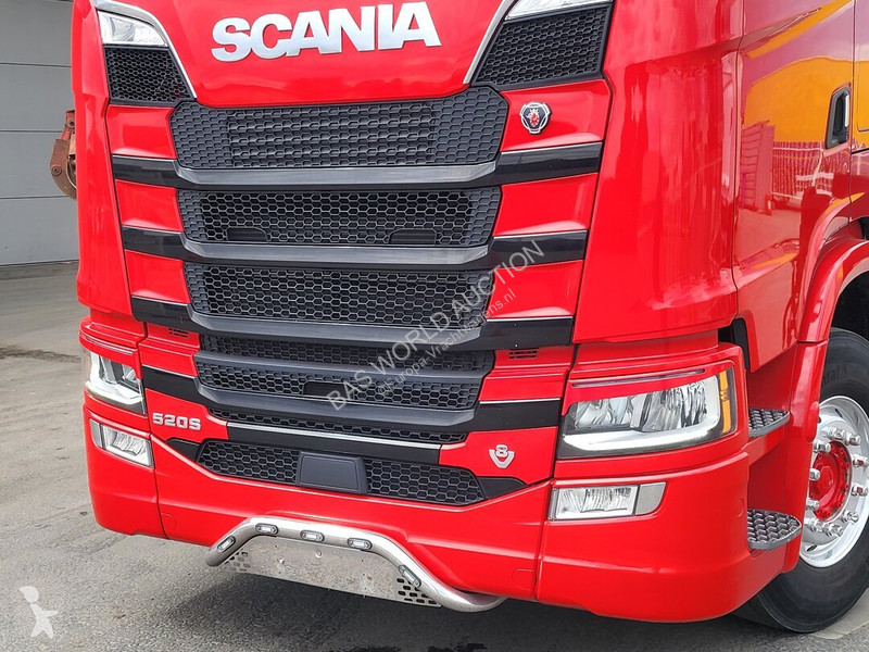 Lastbil Scania 520