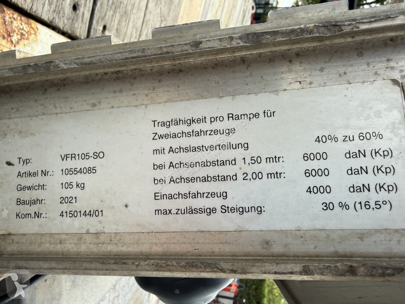 Lastbil Renault 300.18 Maschinentransporter