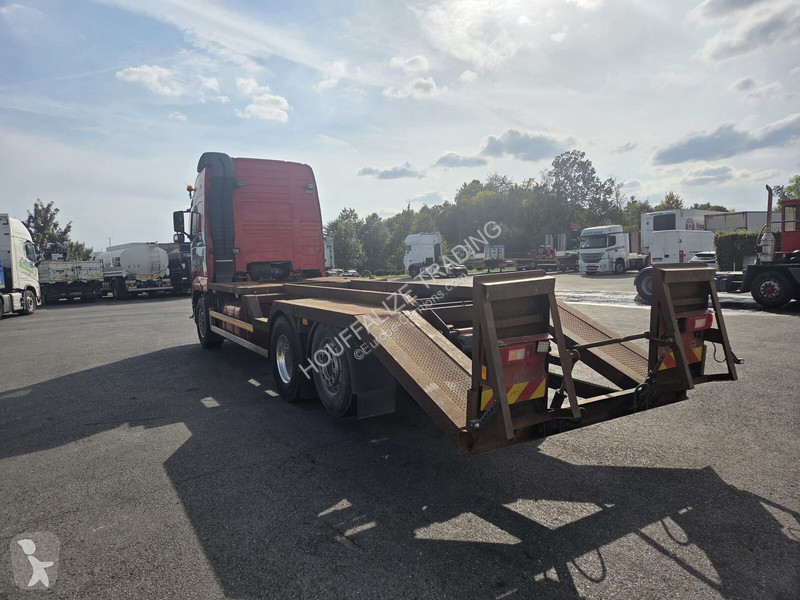 Camião Volvo 480 - 6x2 - E5