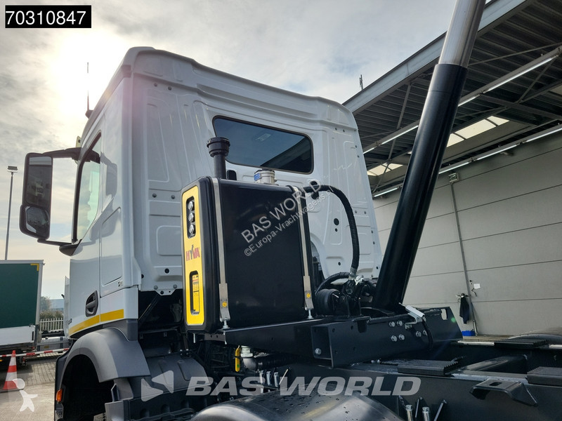 Camión Mercedes 4242 8X4 20m3 Tipper 13-Ltr...