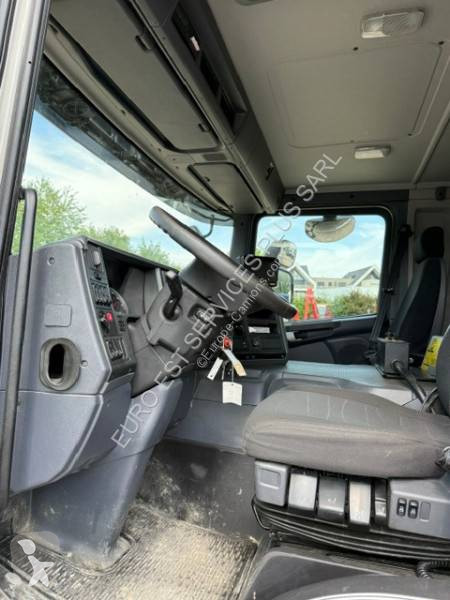 Scania 360 truck