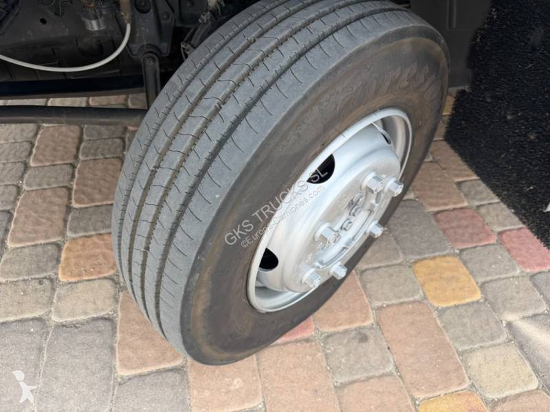 Lastbil Mercedes 816