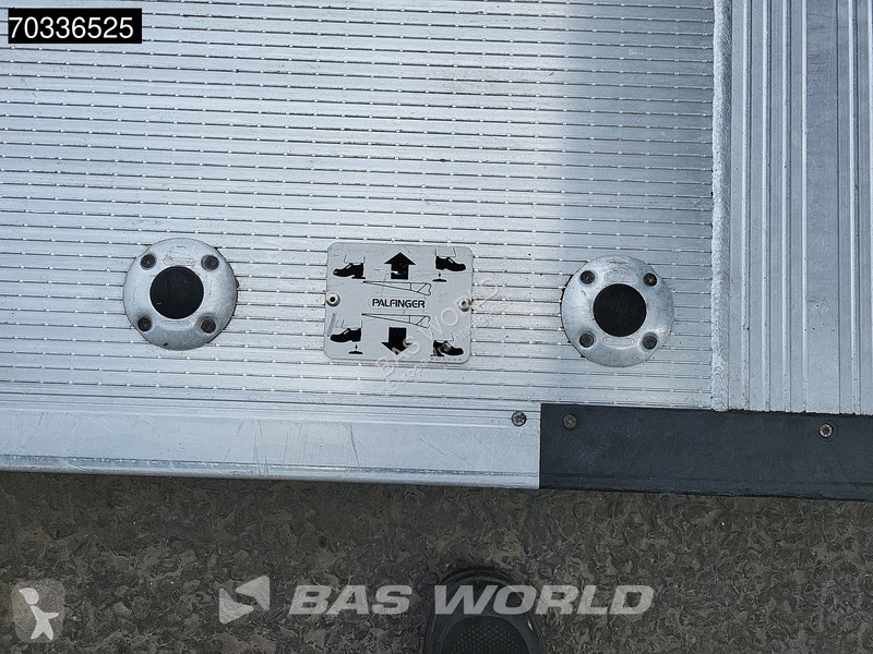 Kamion Iveco 75E190 4X2 8tonner 1000kg Tailgate...