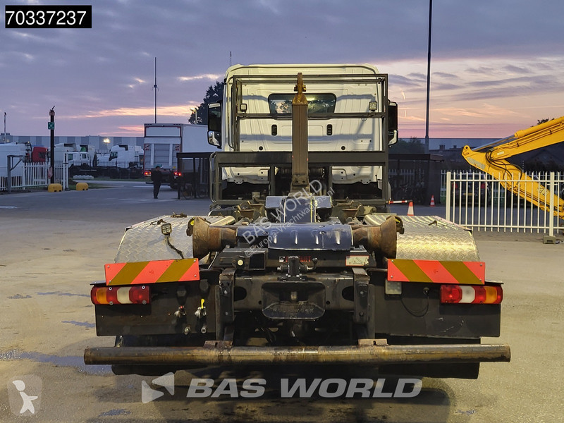 Mercedes 2543 6X2 HIAB 20t Lift+Steering Axle...