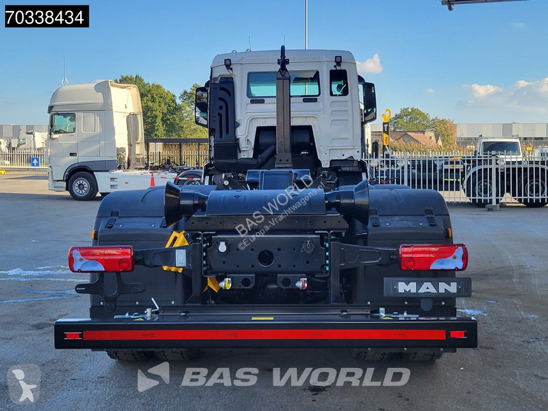 MAN 26.520 6X4 NEW! HIAB OPT20S56...