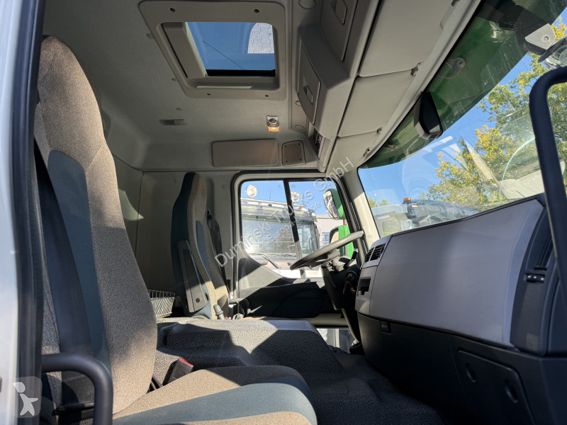 Teherautó Volvo FE320 6X2 HMF 1620 K5 bis 18.50...