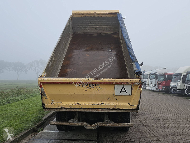 Mercedes AROCS 2643 truck