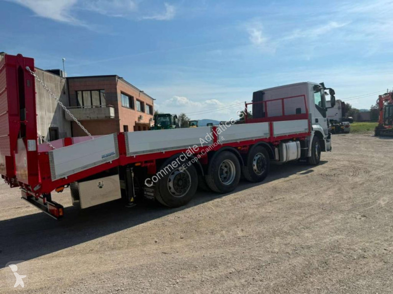 Camión Iveco 420