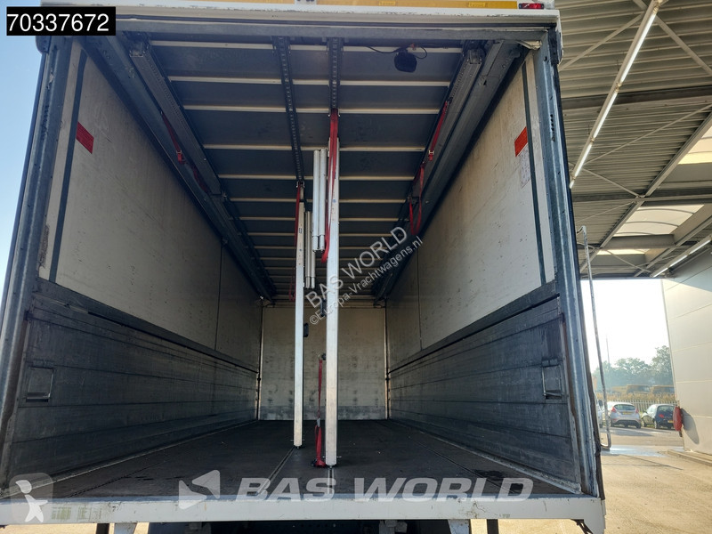 Vrachtwagen Volvo 330 6X2 2000kg Ladebordwand...