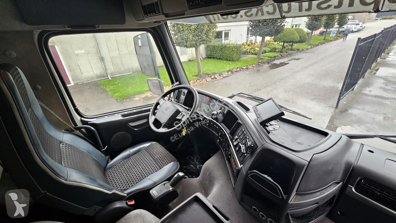 Volvo FM 370 Liebherr 9m3 truck