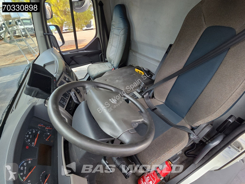 Volvo 320 4X2 20.5 Tonelades 1500kg plataforma...