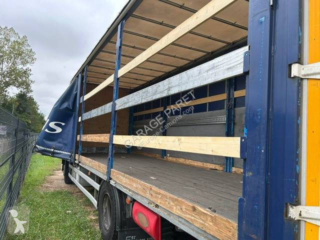 DAF 320 truck