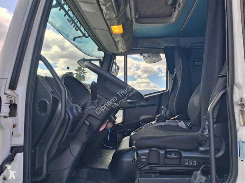 Lastbil Iveco 140 E 25