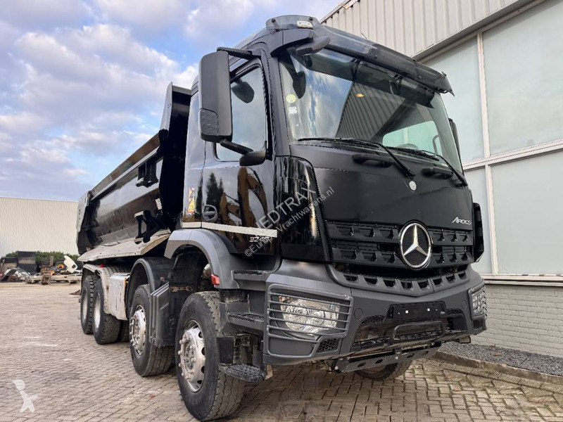 Kamion Mercedes AROCS 3246 8X4 TIPPER