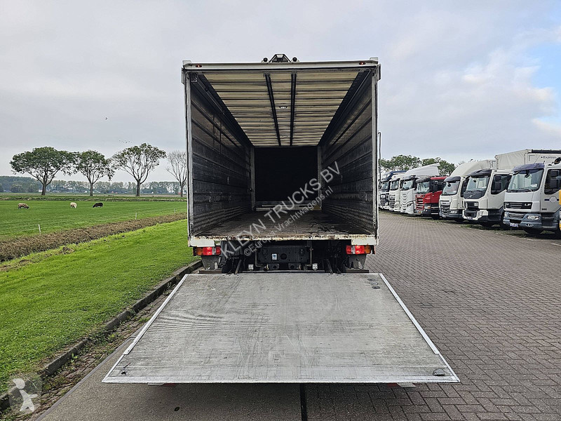 MAN TGS 2 TONS TAILLIFT LAST AXLE STEERING...